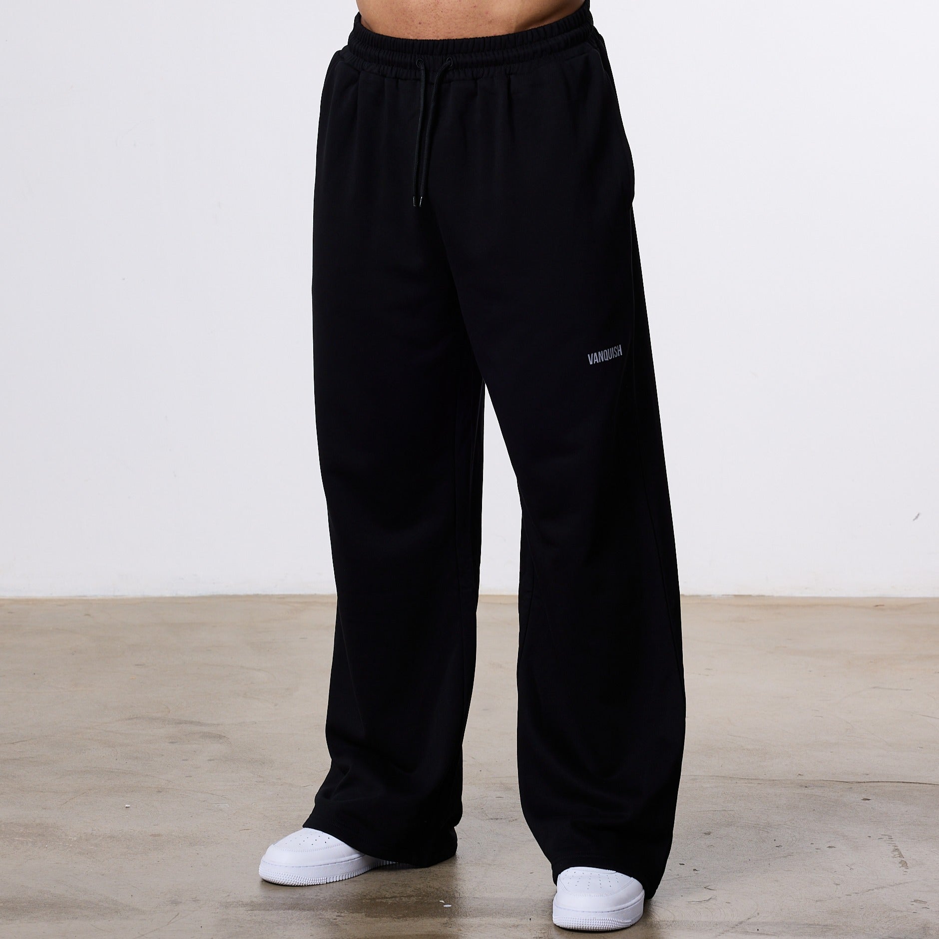 Vanquish Essential Black Straight Leg Sweatpants