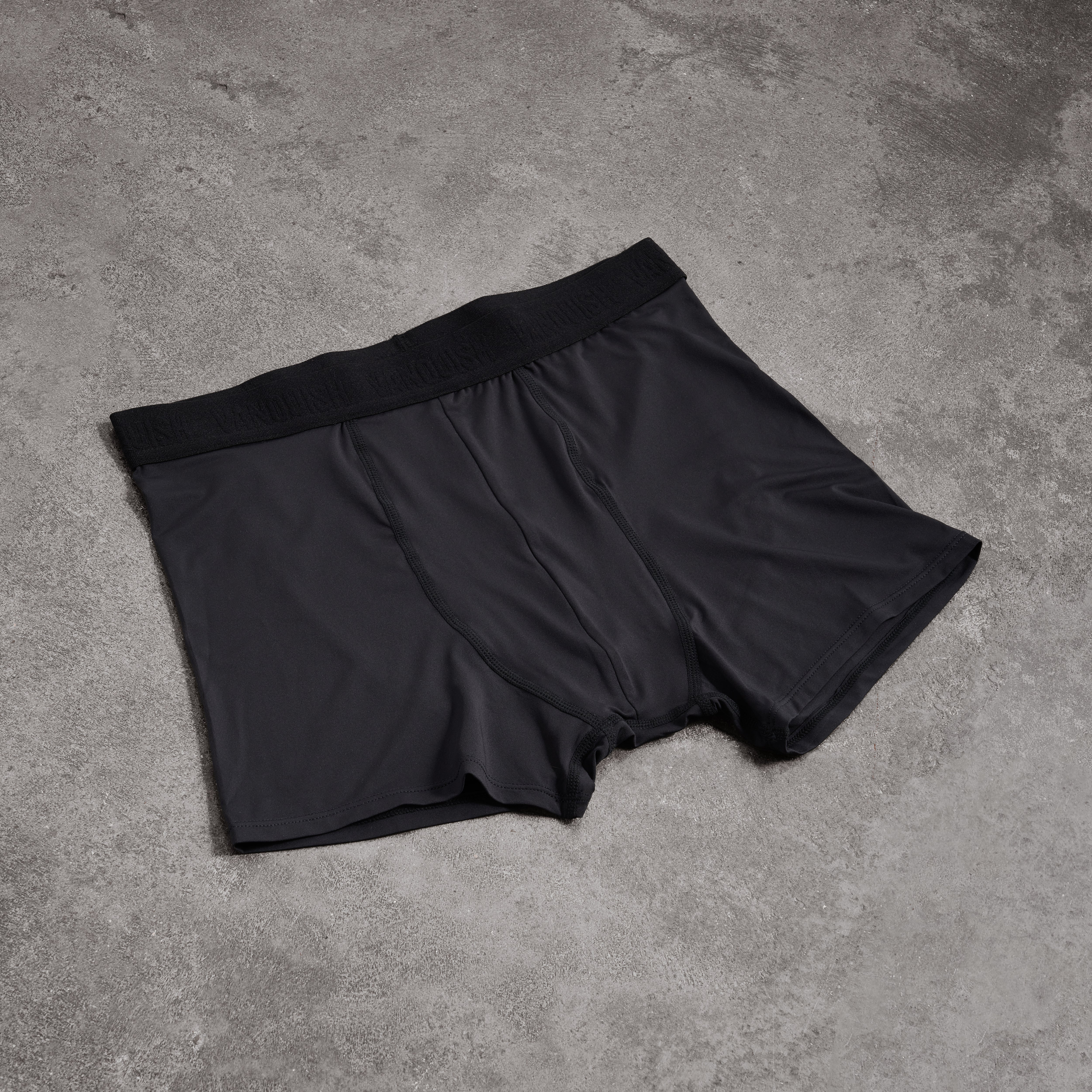 Vanquish – Boxershorts in Schwarz/Grau, 2er-Pack