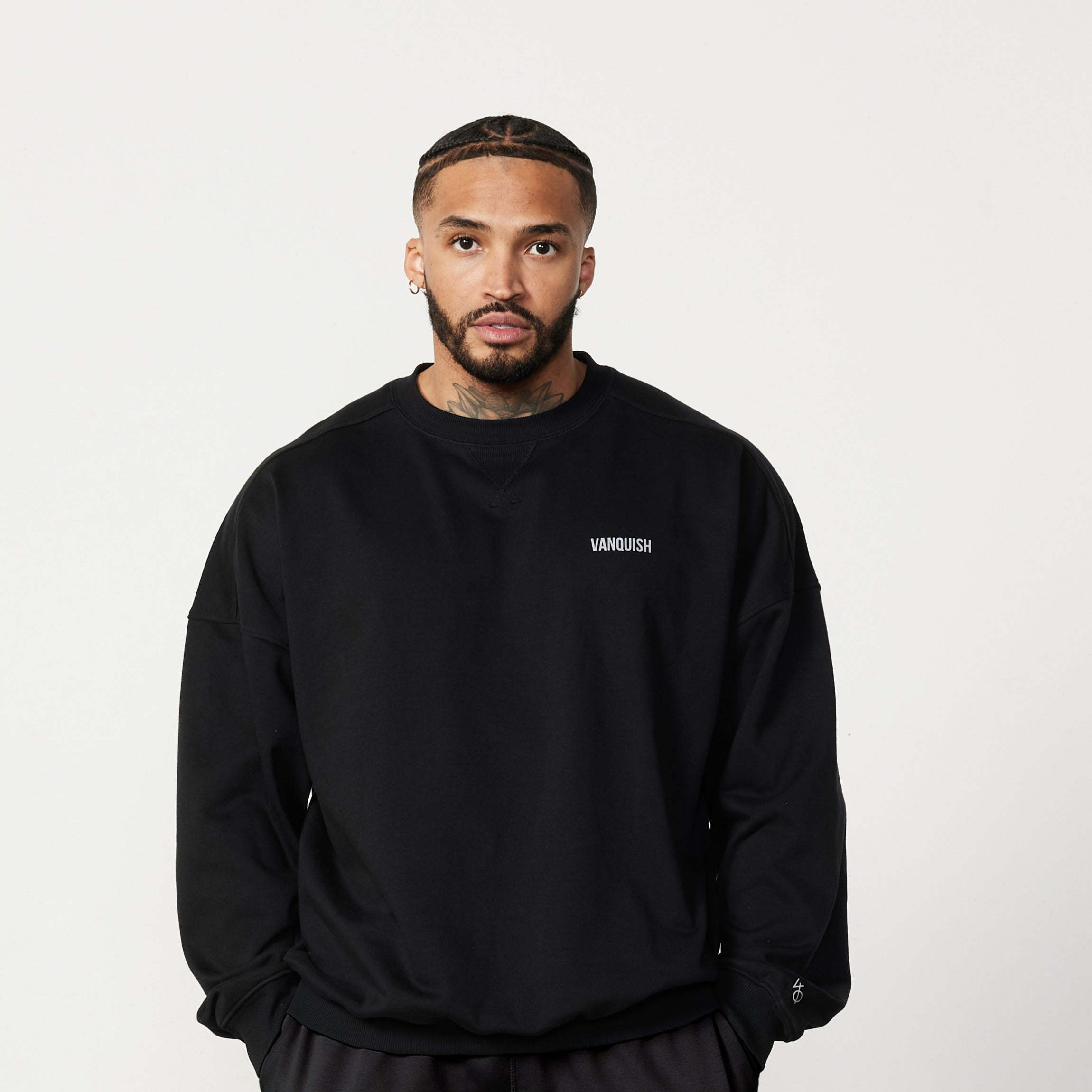 Vanquish – Essential – Übergroßes Sweatshirt in Schwarz