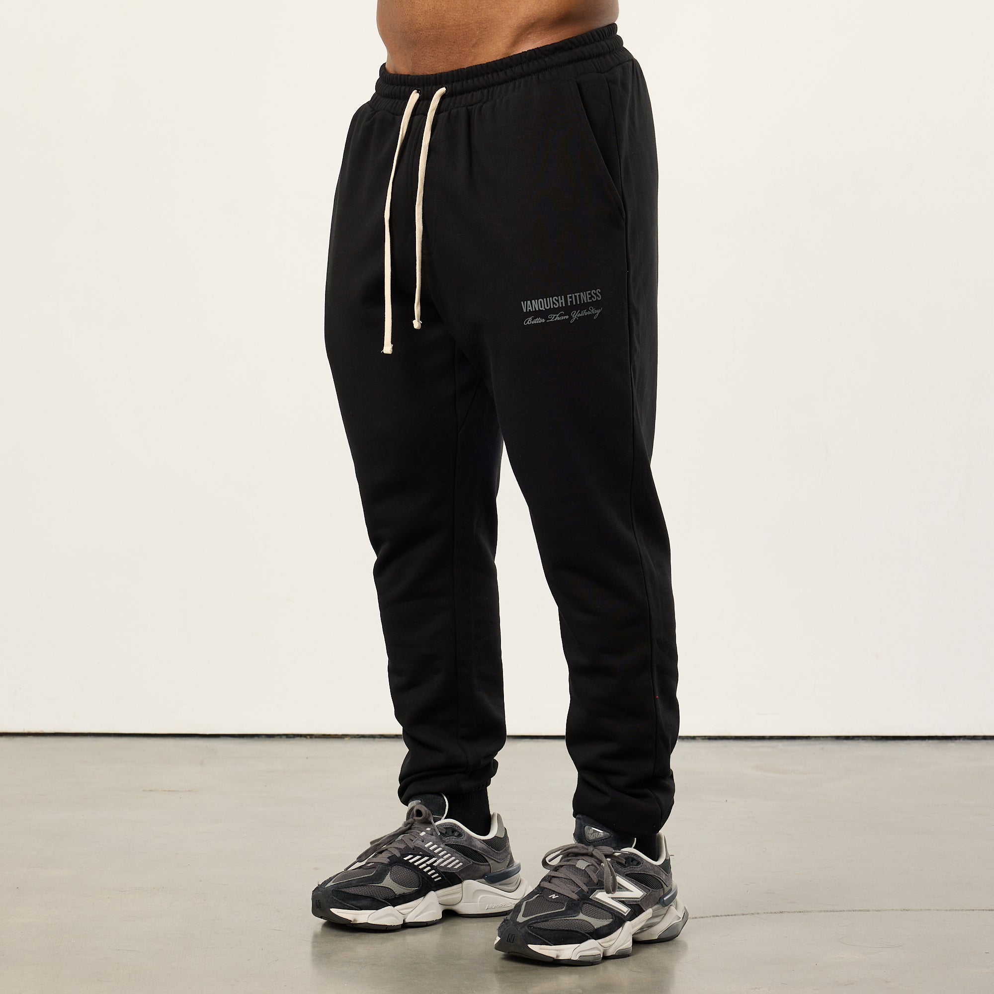 Vanquish necked Black Tapered Sweatpants