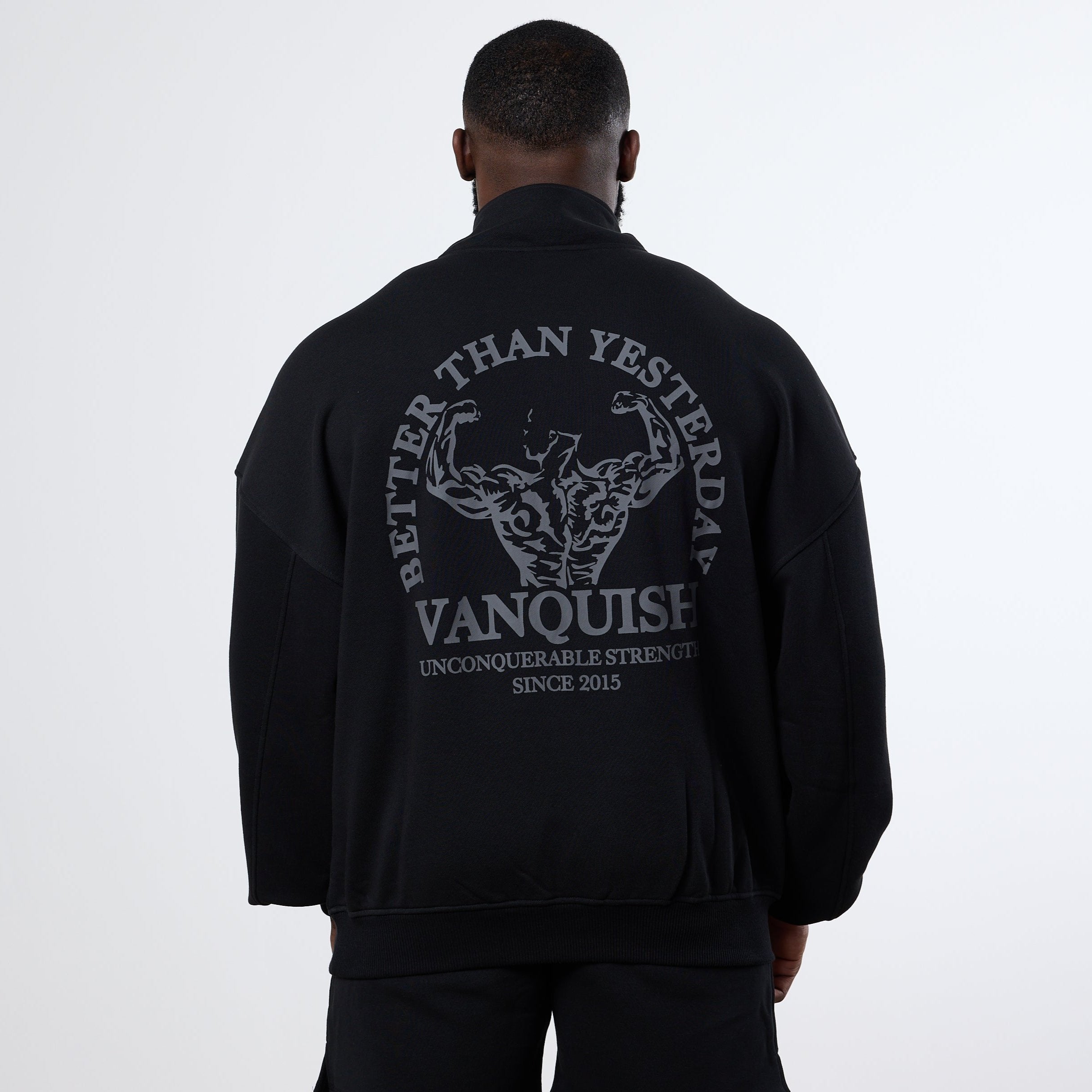 Vanquish – Pullover „Unconquerable Strength“ in Schwarz mit Viertelreißverschluss