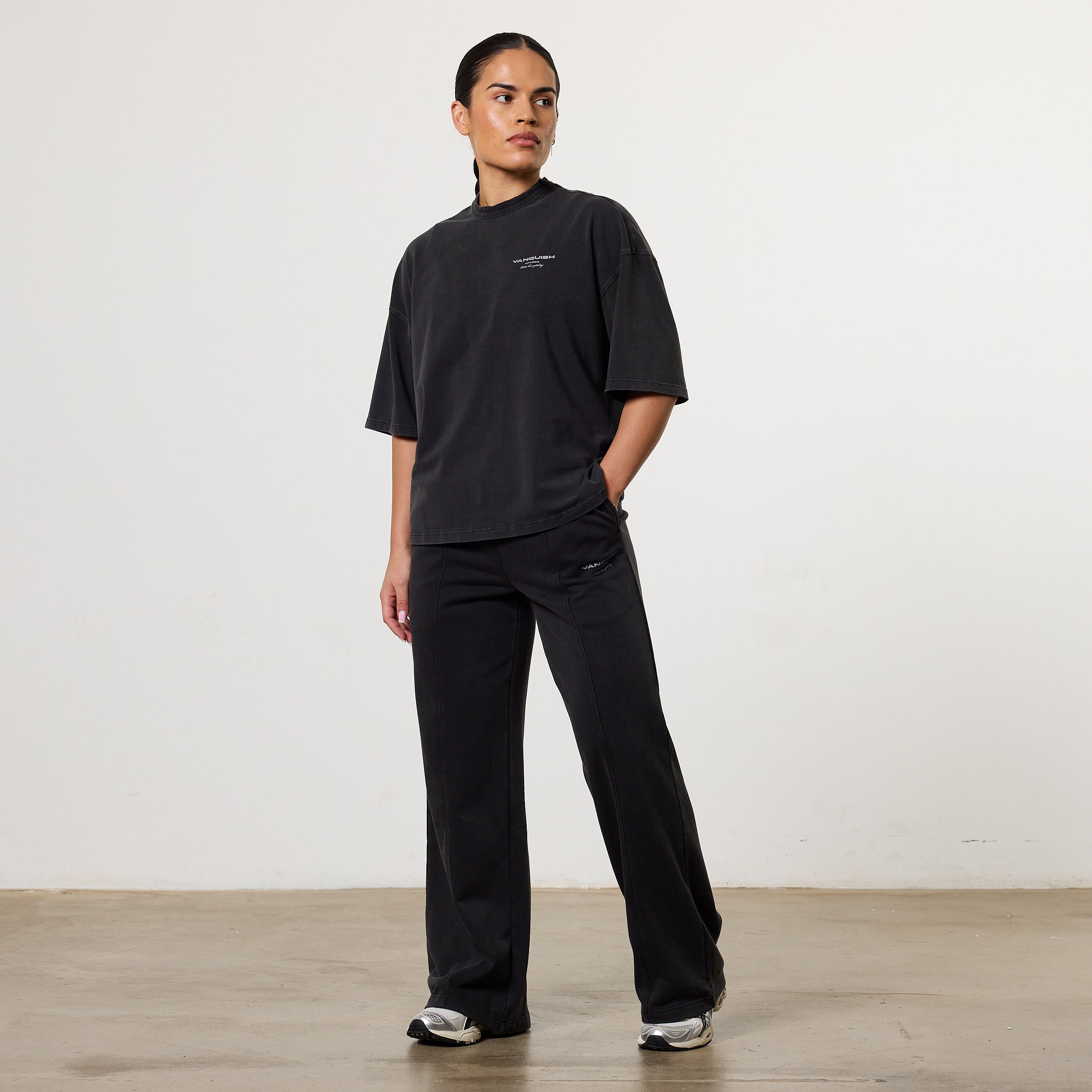 Vanquish Ladies Washed Black Oversized T-Shirt