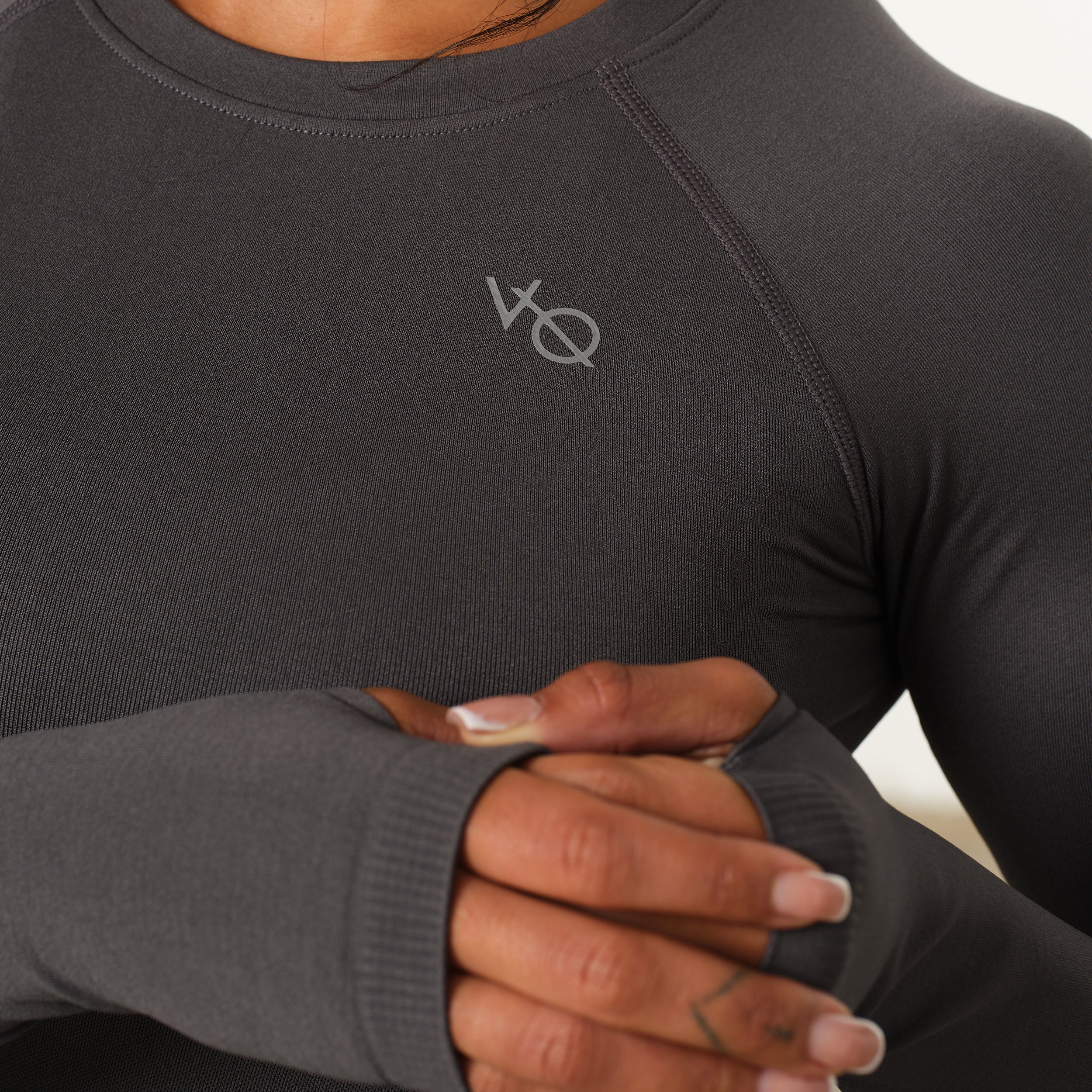 Vanquish Elevate Seamless Charcoal Long Sleeve Top