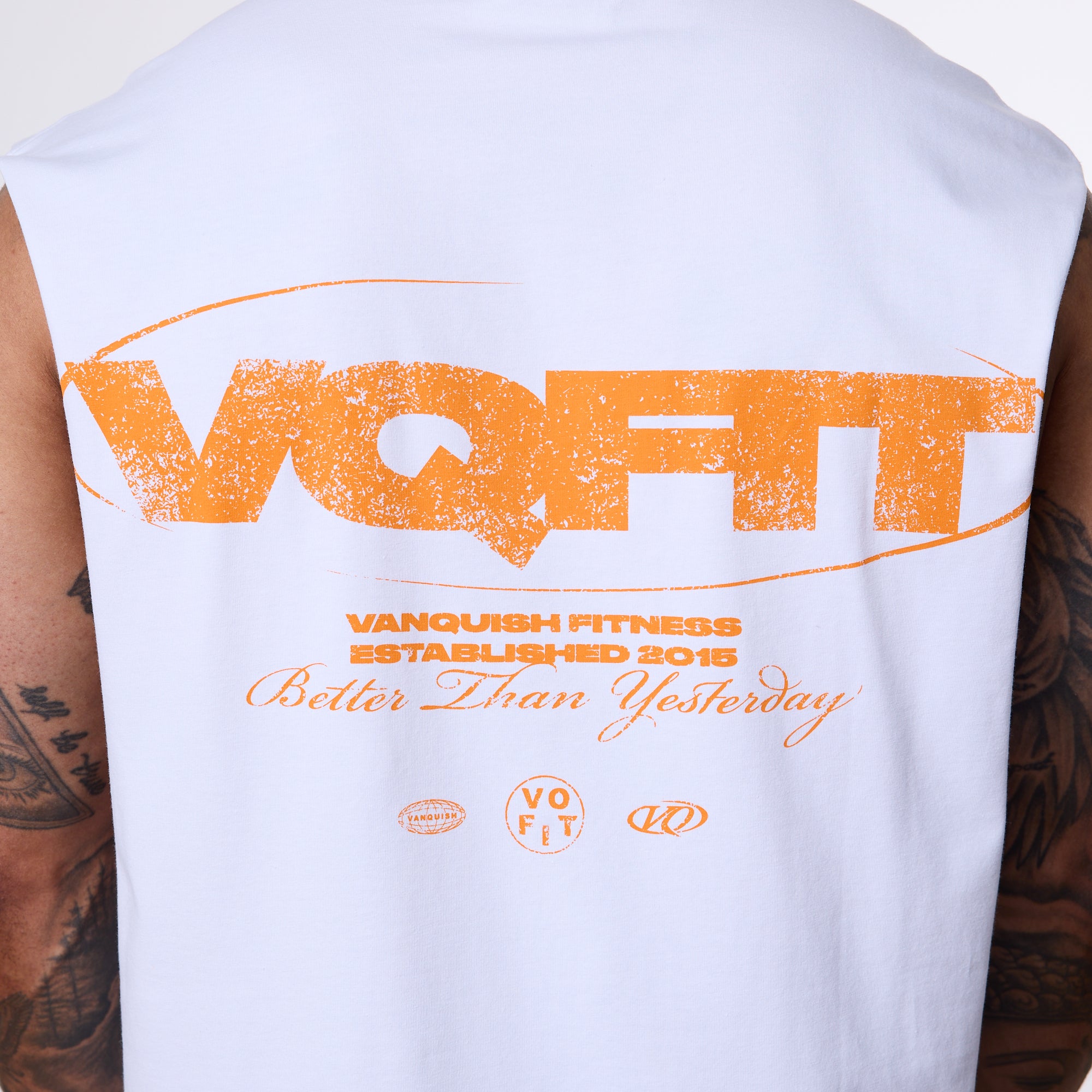 Vanquish TSP VQFIT Revolve ärmelloses weißes T-Shirt