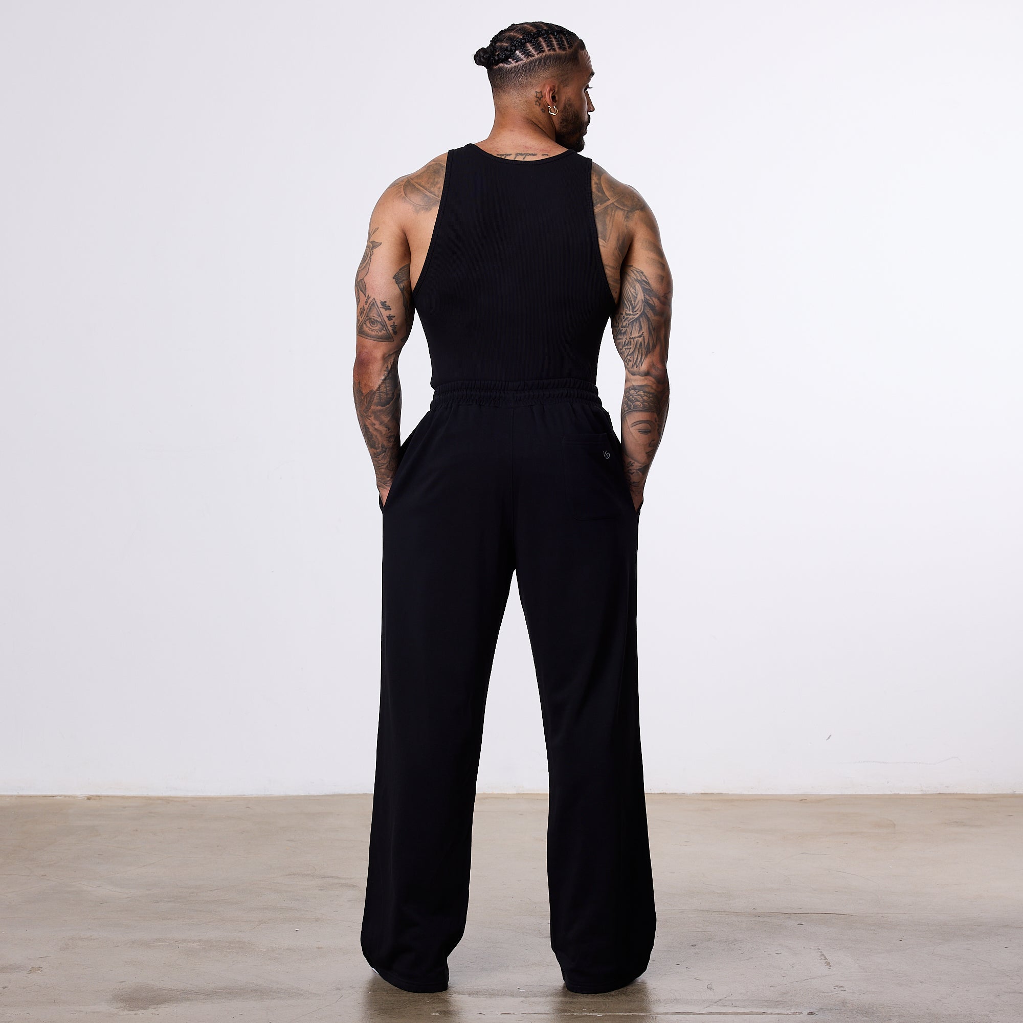 Vanquish Essential Black Straight Leg Sweatpants