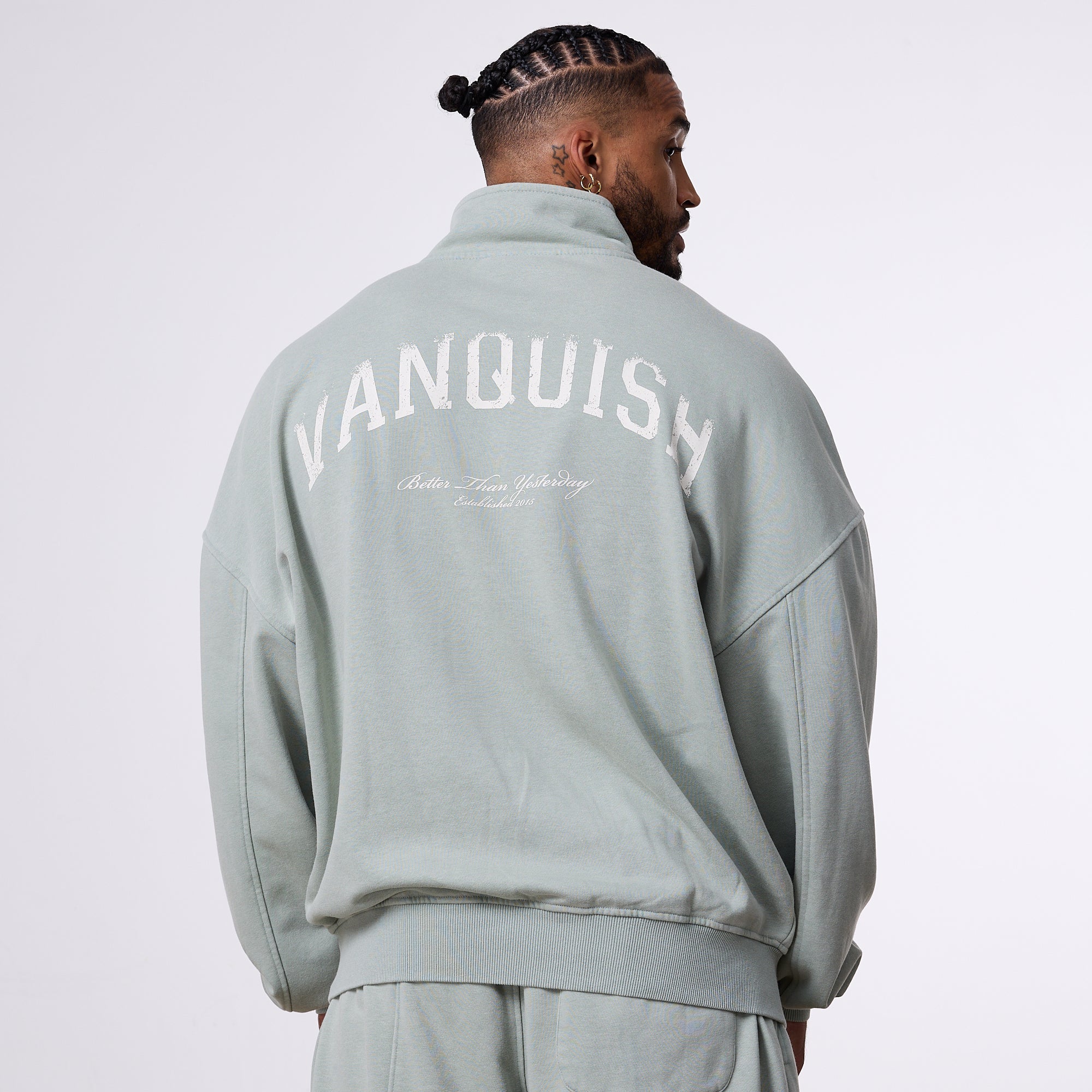 Vanquish – „Better Than Yesterday“-Pullover in verwaschenem Grün mit Viertelreißverschluss