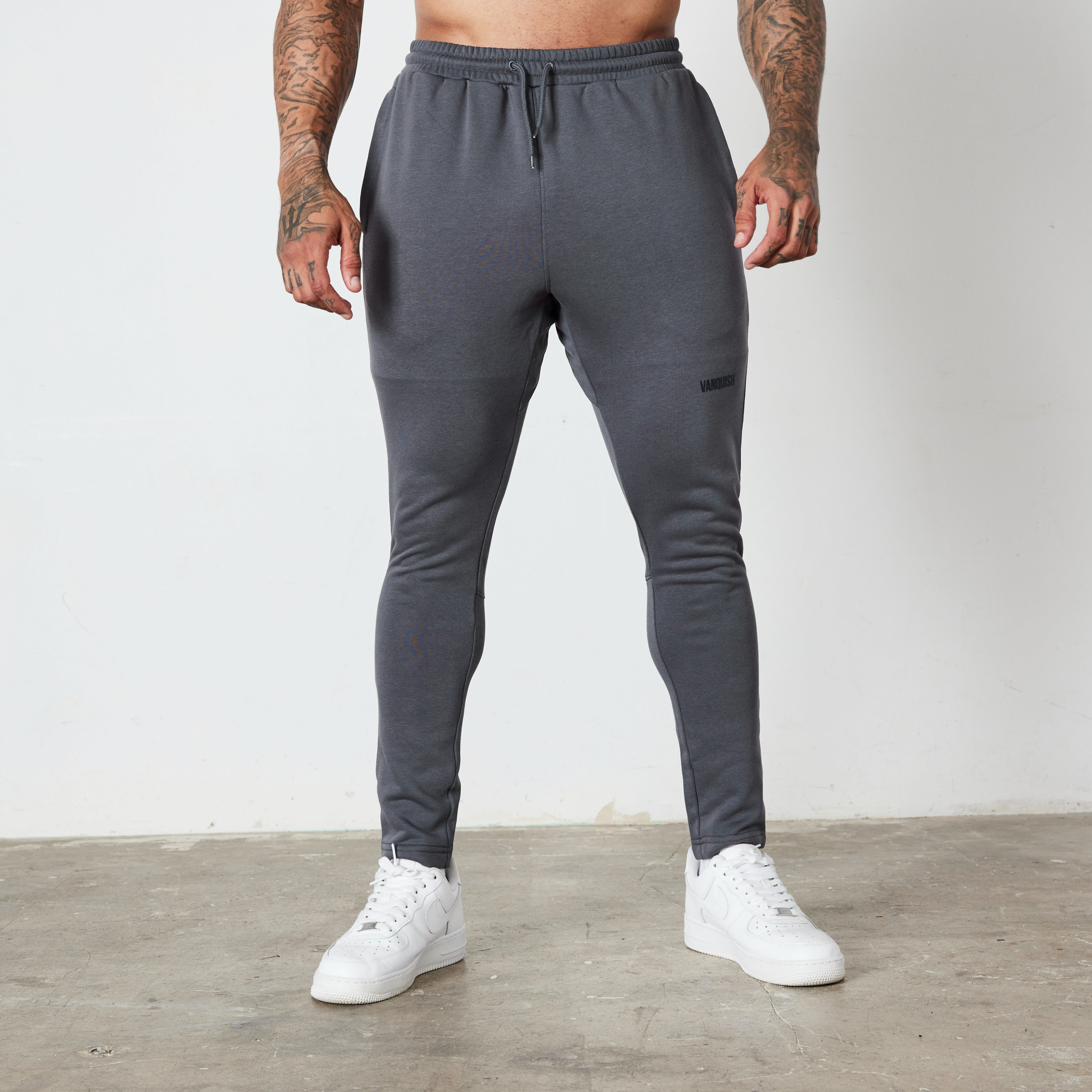 Vanquish discount fitness joggers