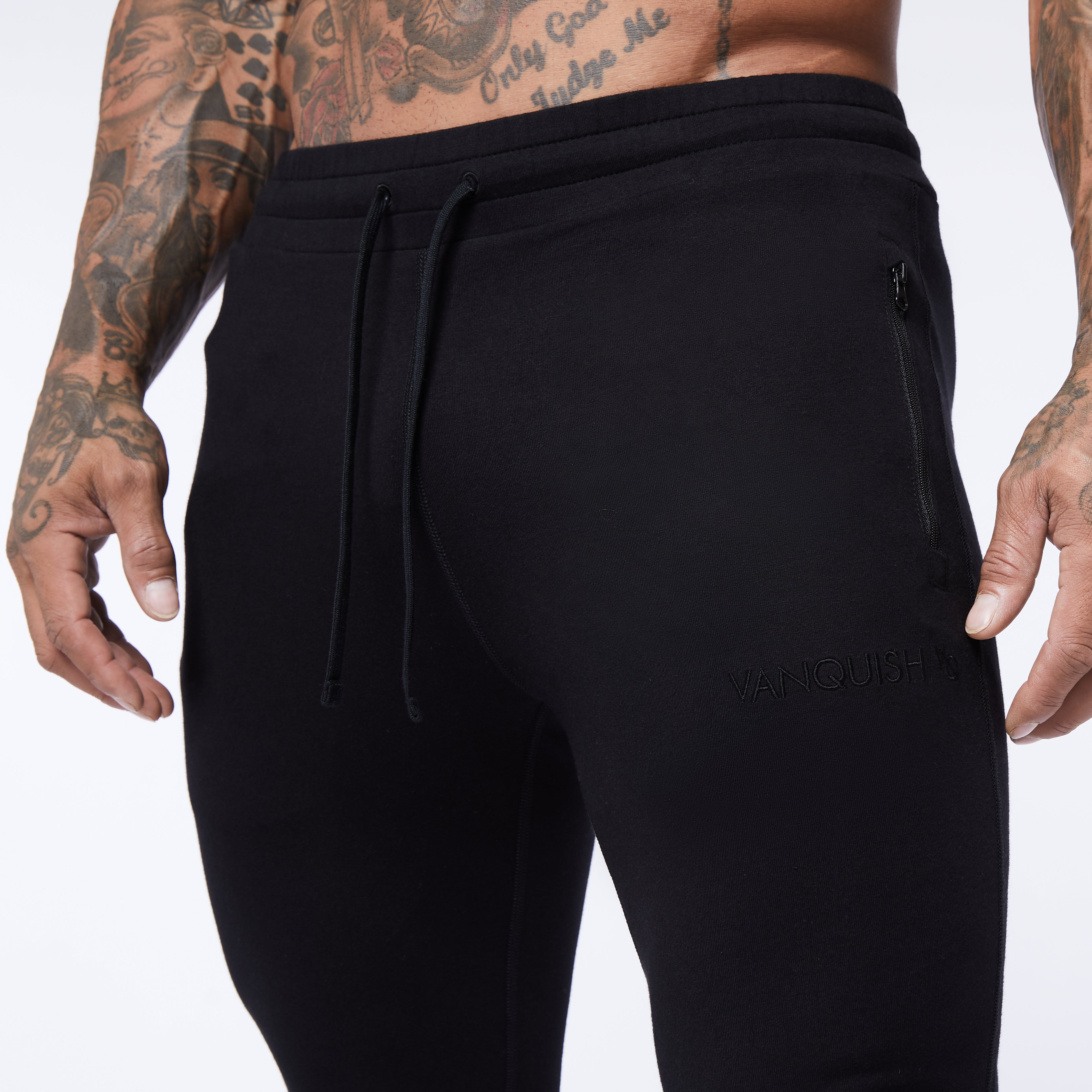 Vanquish Core Blackout Tapered Sweatpants