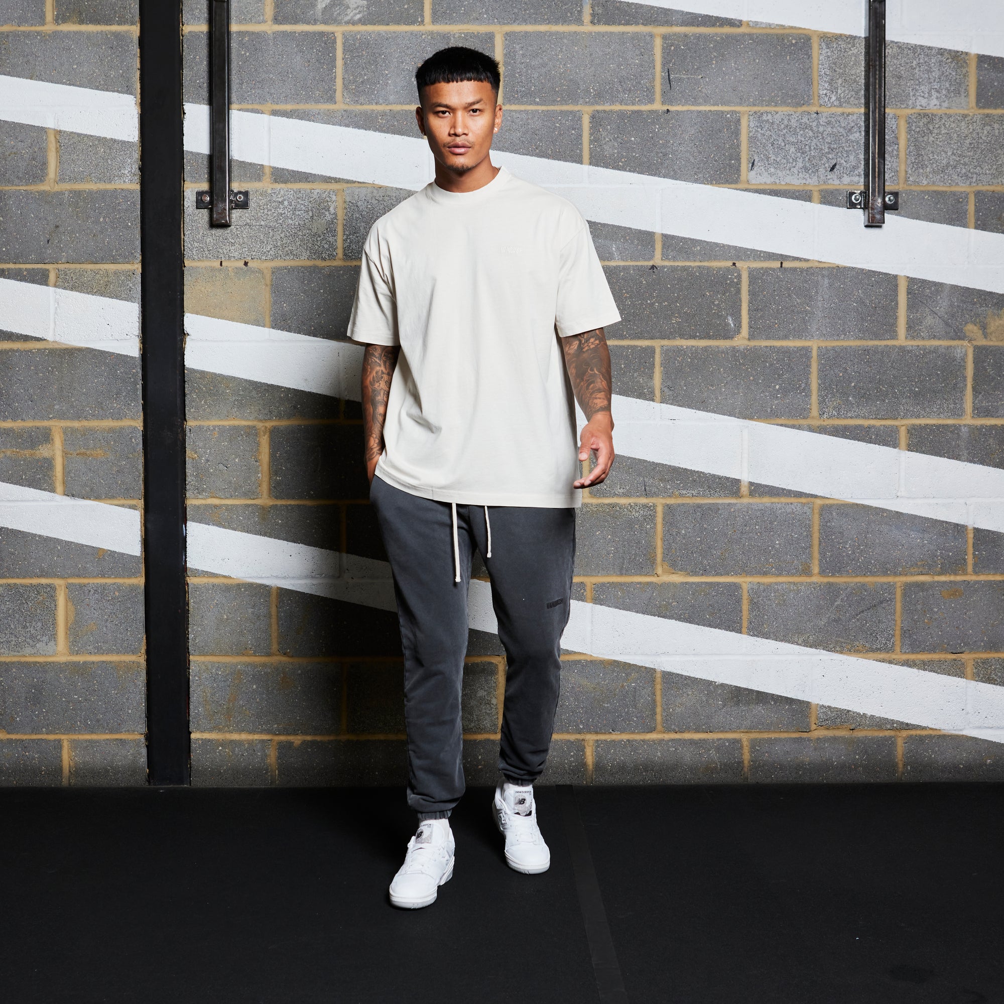 Mens: Oversized Releases - Vanquish Fitness