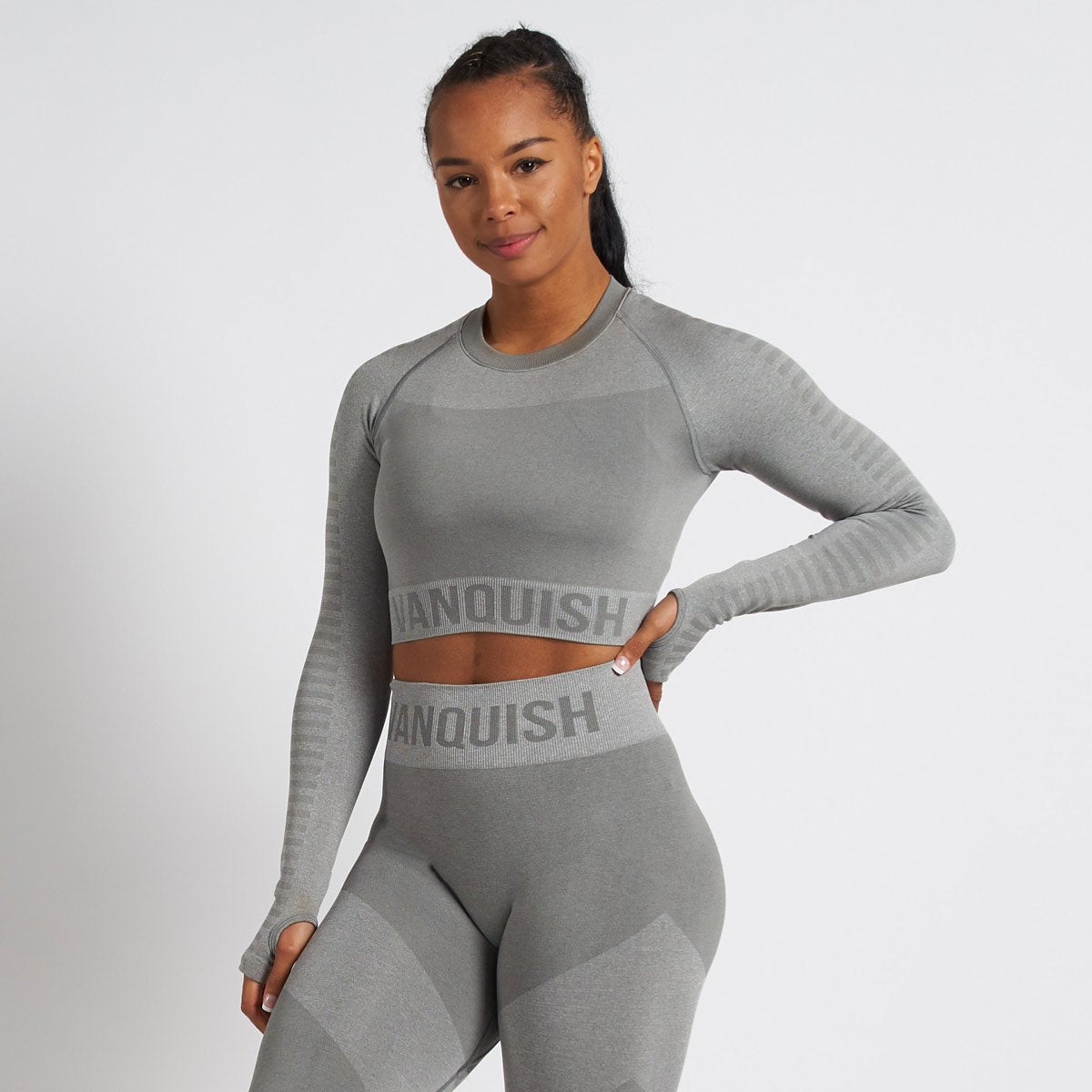 Vanquish Allure Nahtloses Crop-Top mit langen Ärmeln, Grau