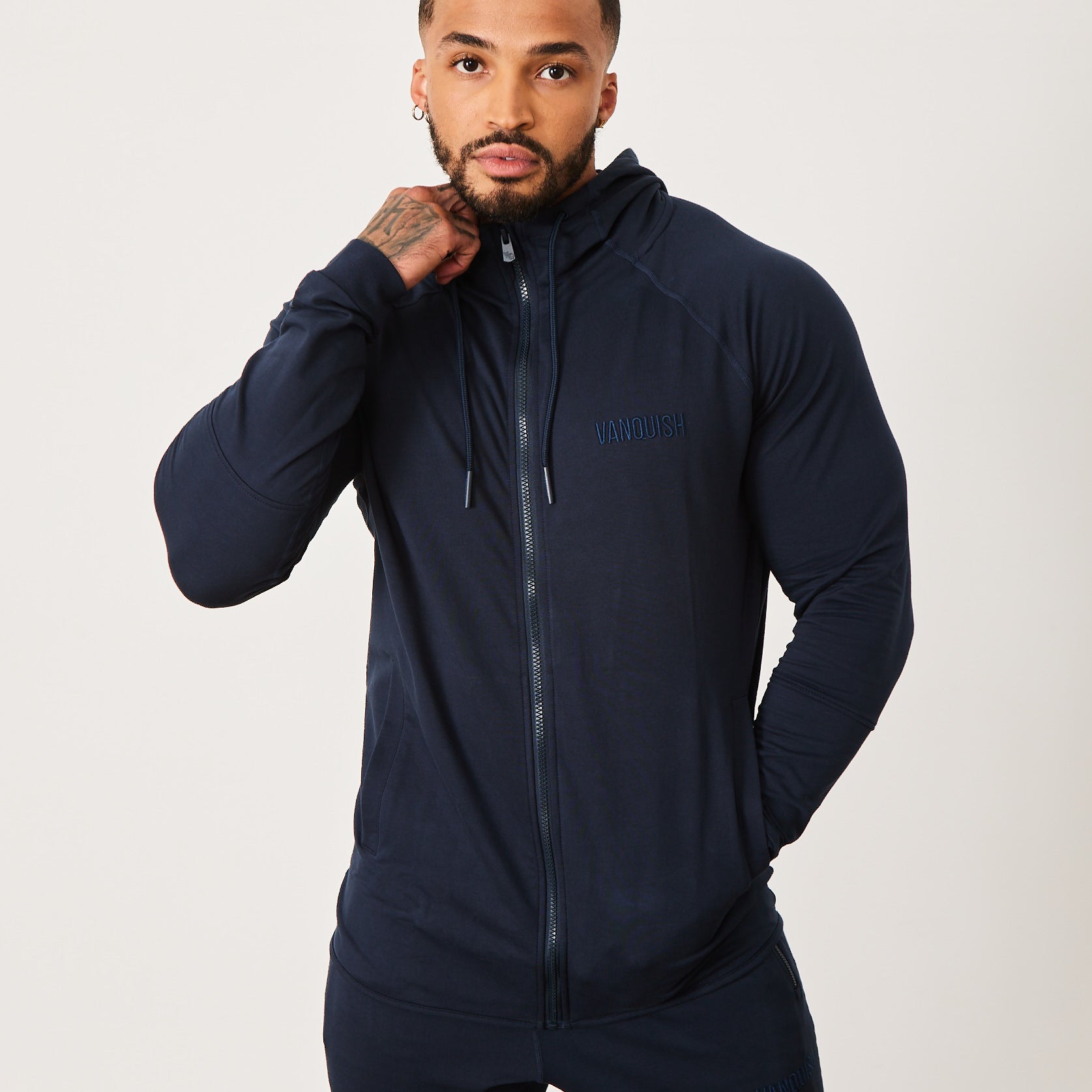 Mens: Hoodies & Sweaters - Vanquish Fitness