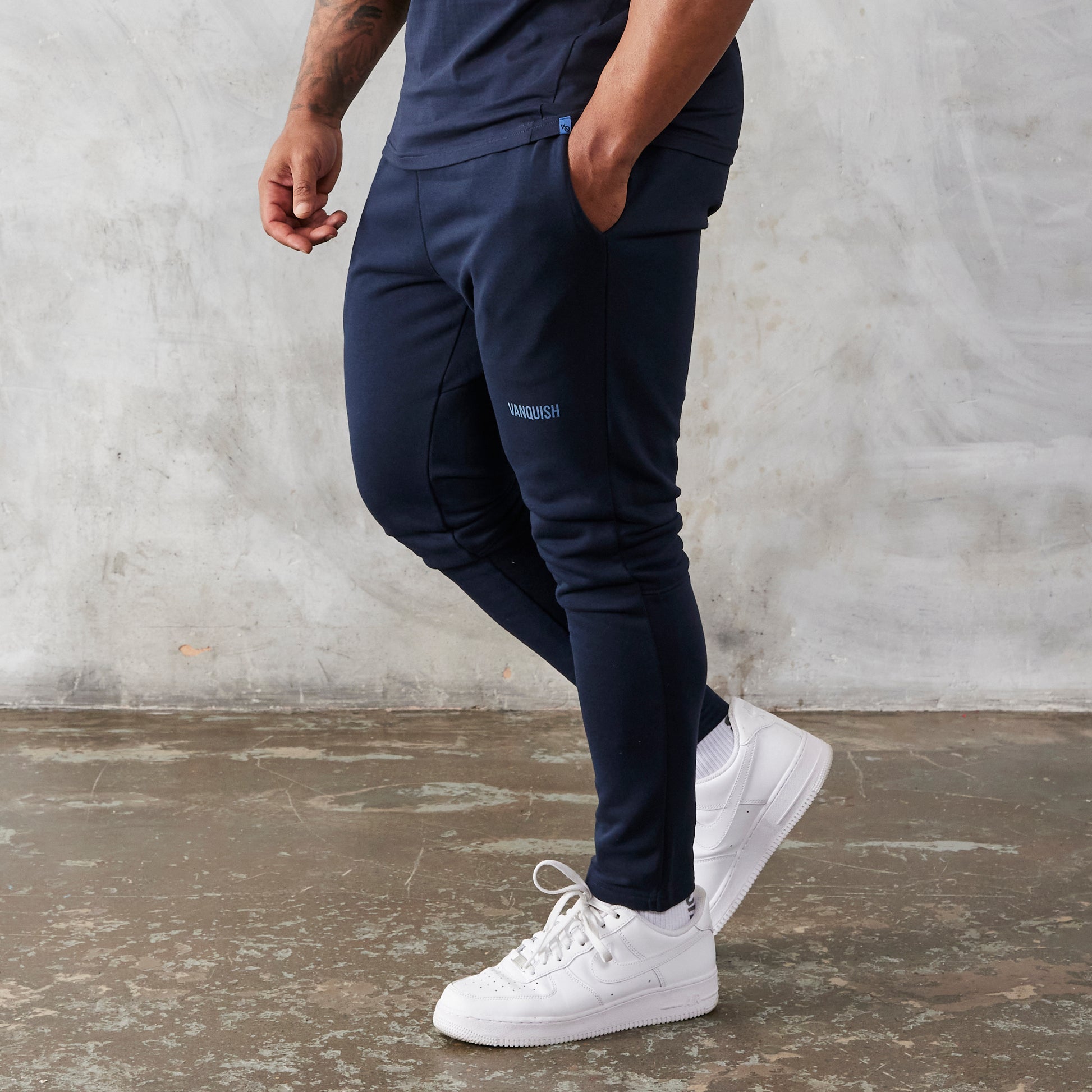 Vanquish Essential Navy Blue Tapered Fit Sweatpants